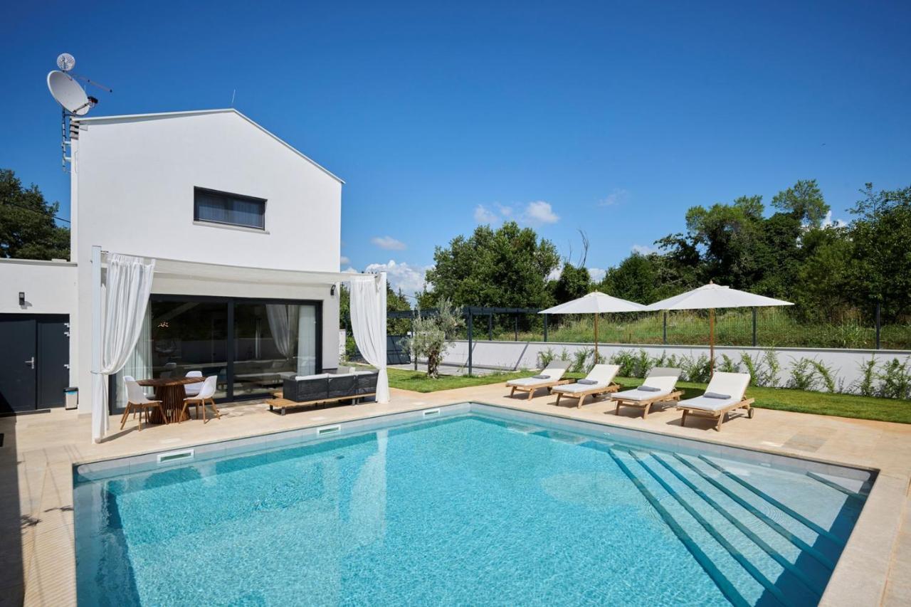Villa Pura Vida With Pool And Whirlpool Near Umag Materada Luaran gambar